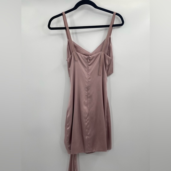 Revolve h:ours sample andre’s pale Maeve slip mini dress size small - Picture 6 of 7